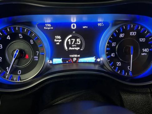 Used 2016 Chrysler 300 Limited RWD image 12