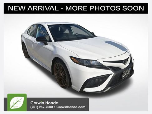 Used 2023 Toyota Camry SE w/ Convenience Package AWD/4WD image 1