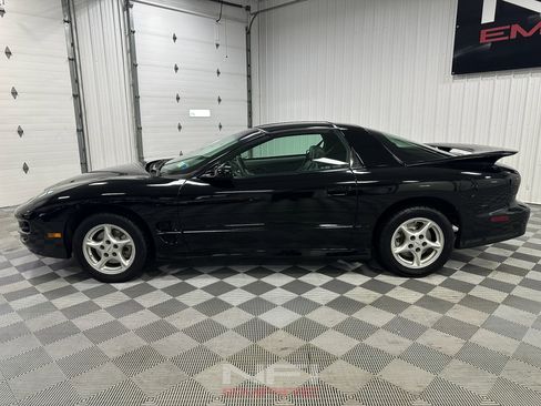 Used 1999 Pontiac Firebird Formula w/ Security Pkg image 2