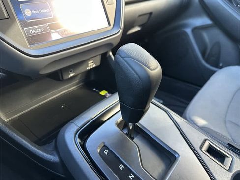 Certified 2024 Subaru Crosstrek 2.0i image 17