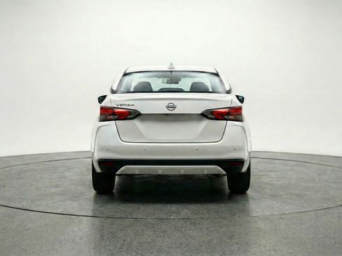 Used 2025 Nissan Versa SV FWD image 7