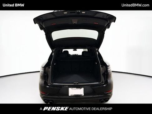Used 2025 Porsche Cayenne image 14