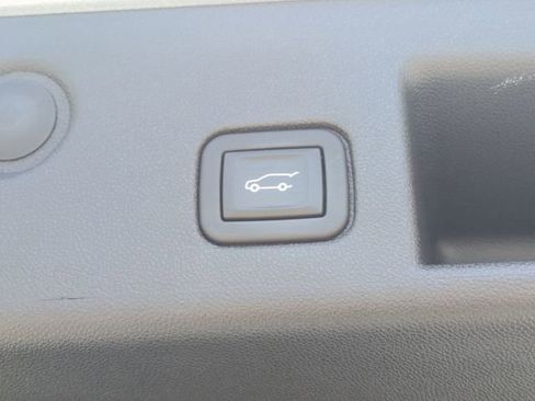 Used 2024 Chevrolet Equinox RS w/ RS Leather Package FWD image 15