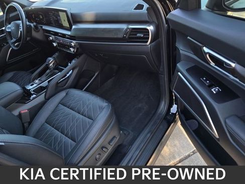Used 2025 Kia Telluride AWD image 7