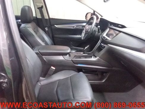Used 2018 Cadillac XT5 Premium Luxury image 14
