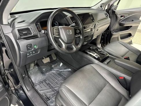 Used 2021 Honda Pilot Touring image 15
