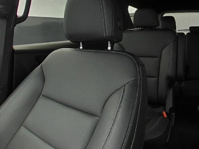 Used 2025 Chevrolet Traverse LT AWD/4WD image 37