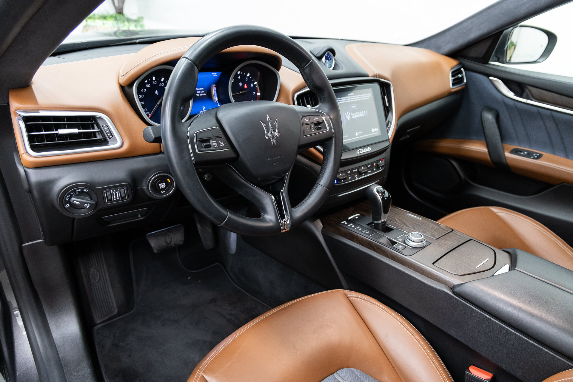 Used 2018 Maserati Ghibli GranLusso RWD image 6