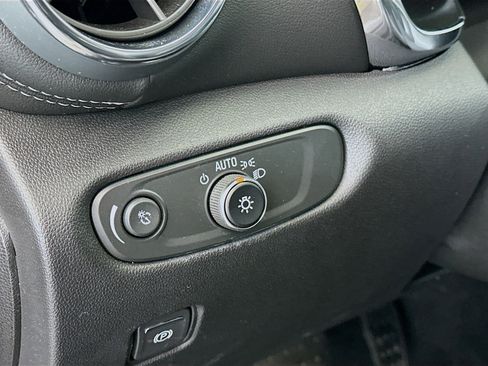 Used 2024 Chevrolet Blazer LT w/ Convenience Package image 17