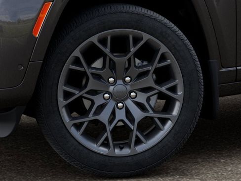 New 2026 Jeep Grand Cherokee L Summit AWD/4WD image 4