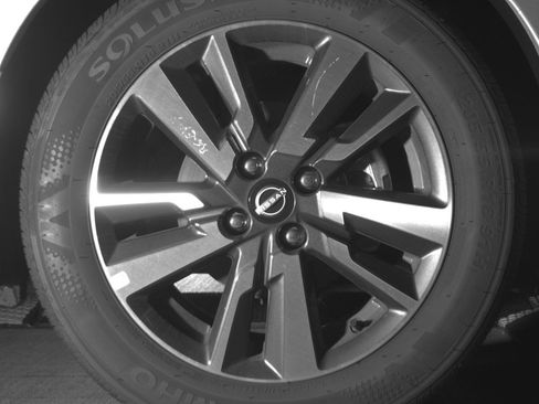 Used 2025 Nissan Versa SV FWD image 16