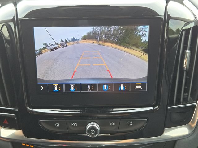 Used 2021 Chevrolet Traverse Premier FWD image 19