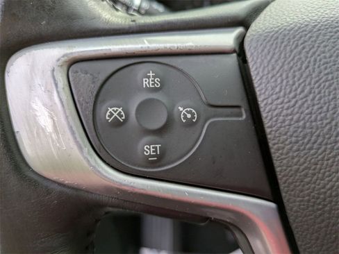 Used 2017 GMC Acadia SLE image 19