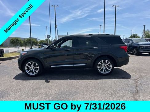 Used 2023 Ford Explorer Platinum w/ Technology Package AWD/4WD image 6