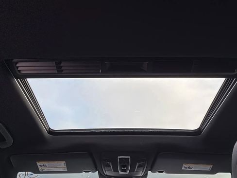 Used 2017 Mercedes-Benz GLS 450 4MATIC image 30