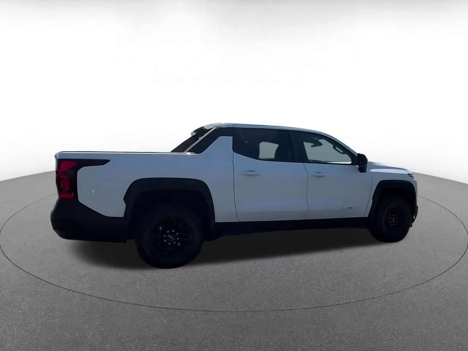 Used 2024 Chevrolet Silverado EV W/T AWD/4WD image 13