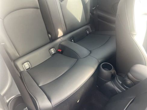 Used 2024 MINI Cooper SE image 37