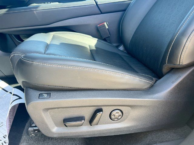 Used 2025 Nissan Murano Platinum w/ Cargo Package AWD/4WD image 16