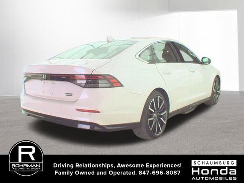 Used 2025 Honda Accord Touring image 2
