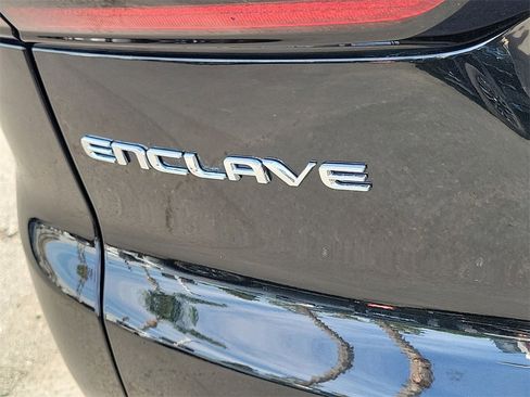 Used 2025 Buick Enclave Preferred image 31