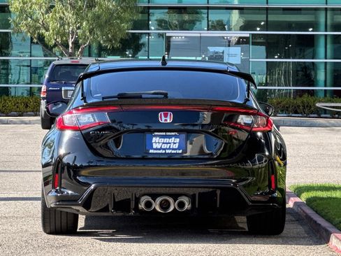 Used 2024 Honda Civic Type R image 5