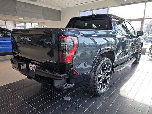 New 2025 GMC Sierra EV Denali image 7