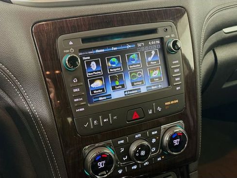 Used 2015 Chevrolet Traverse LTZ image 16
