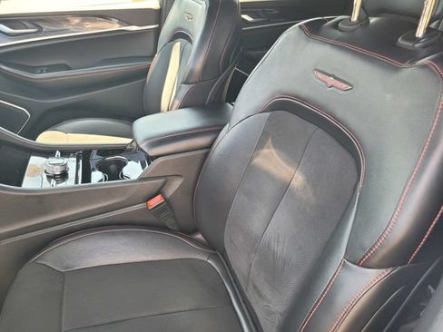 Used 2022 Jeep Grand Cherokee Trailhawk w/ ADV Protech Group II AWD/4WD image 11