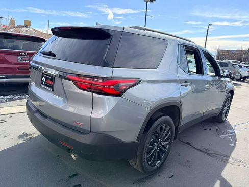Used 2023 Chevrolet Traverse RS AWD/4WD image 4