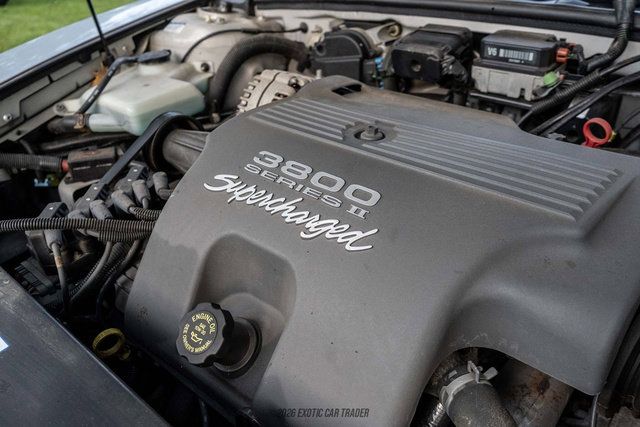 Used 1999 Buick Riviera Supercharged Coupe FWD image 17