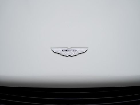 Used 2016 Aston Martin DB9 GT image 14