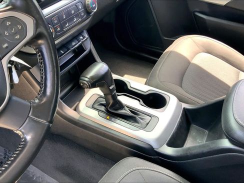 Used 2020 Chevrolet Colorado LT RWD image 16
