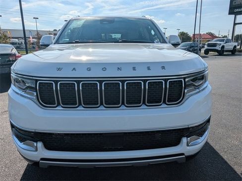 Used 2022 Jeep Wagoneer Series II image 9