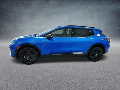 New 2026 Chevrolet Equinox EV RS AWD/4WD image 10
