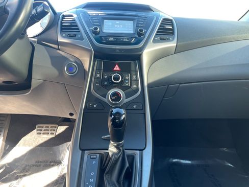 Used 2015 Hyundai Elantra Sport image 16