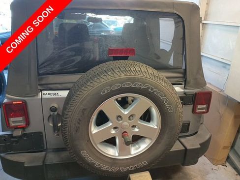Used 2015 Jeep Wrangler Sport w/ Quick Order Package 24S AWD/4WD image 4