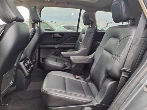 Certified 2023 Lincoln Aviator AWD w/ Premium Package image 10