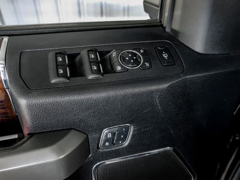 Used 2017 Ford F250 Platinum w/ Platinum Ultimate Package image 45