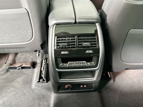 Certified 2026 BMW X7 xDrive40i w/ M Sport Package image 25