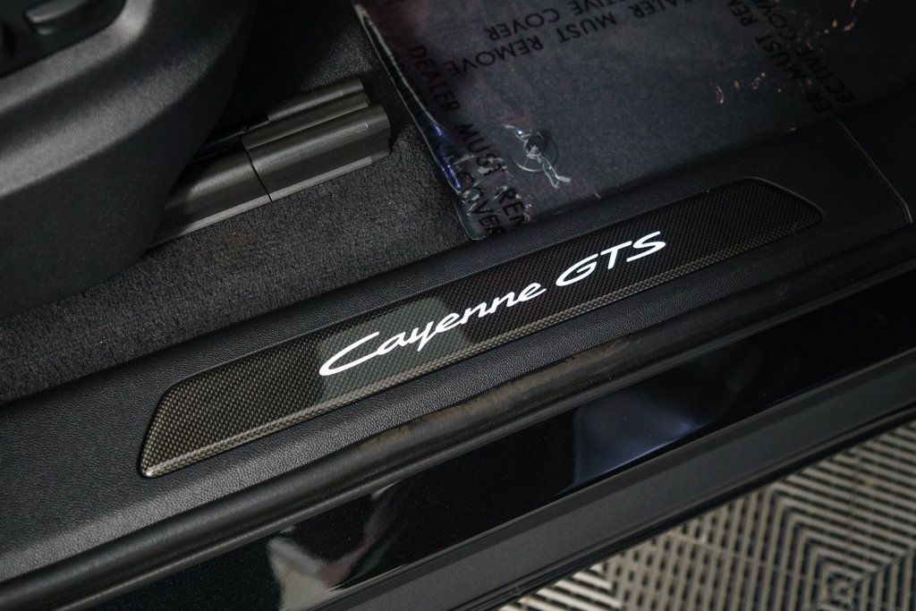 Certified 2026 Porsche Cayenne GTS AWD/4WD image 45