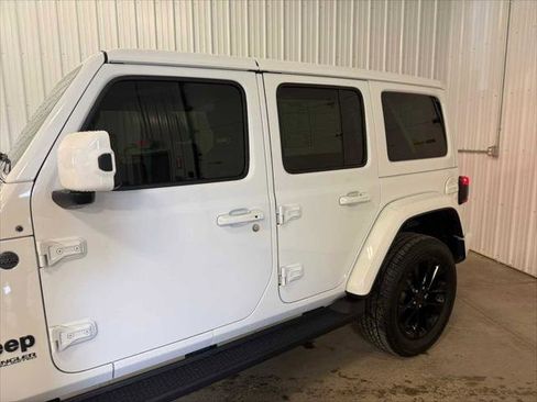 Certified 2021 Jeep Wrangler Unlimited Sahara AWD/4WD image 7