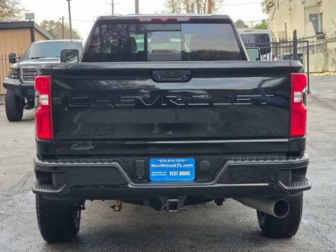 Used 2022 Chevrolet Silverado 2500 LTZ w/ LTZ Plus Package image 7