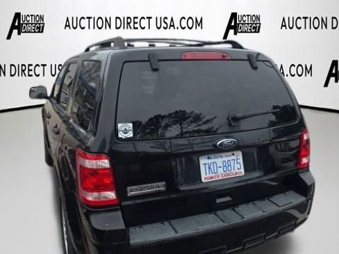 Used 2010 Ford Escape XLT image 9