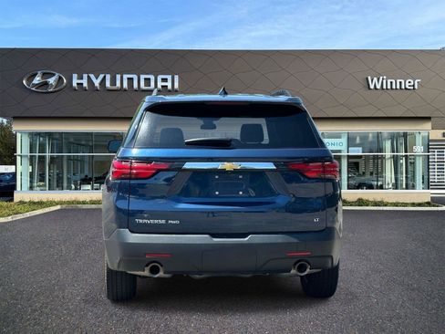 Used 2023 Chevrolet Traverse LT AWD/4WD image 3