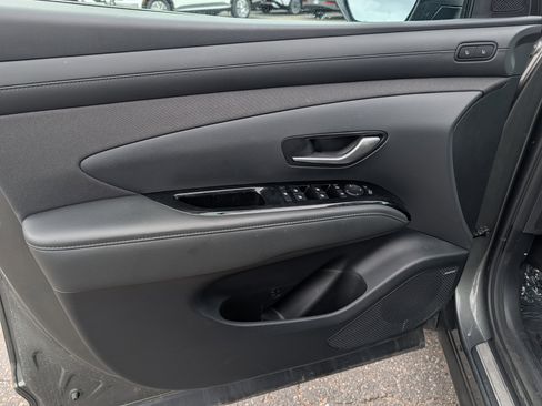 Used 2026 Hyundai Tucson Limited AWD/4WD image 12