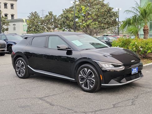 Used 2024 Kia EV6 Light AWD/4WD image 7