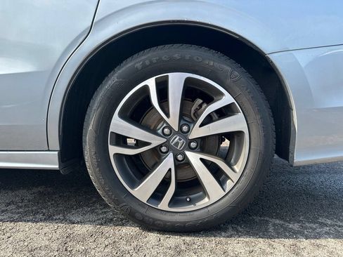 Used 2023 Honda Odyssey Touring image 8