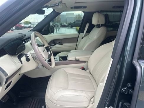Certified 2025 Land Rover Range Rover Long Wheelbase SE AWD/4WD image 9