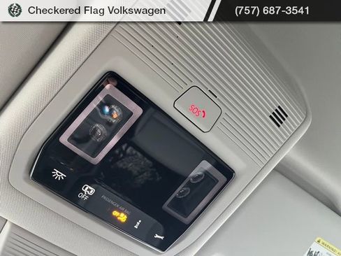 New 2026 Volkswagen Tiguan SE image 19