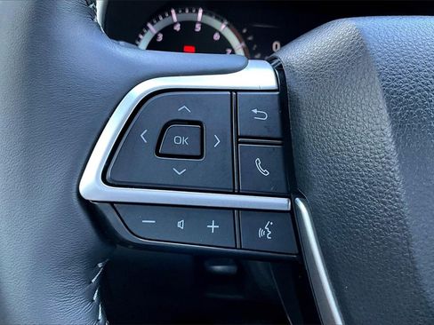 Used 2023 Toyota Highlander XSE image 15